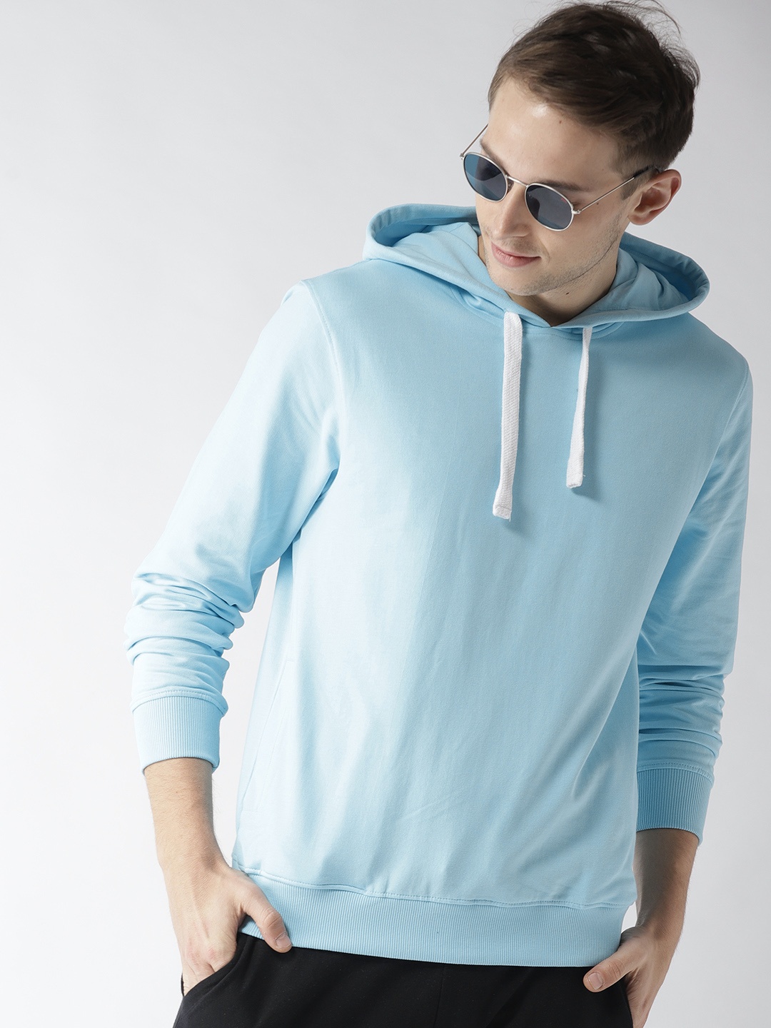 

Mast & Harbour Men Blue Solid Hooded Sweatshirt