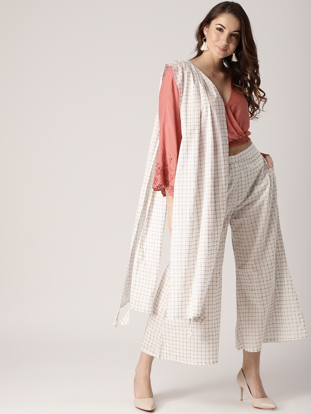 

Libas Women White & Golden Checked Wide Leg Palazzos With Stole