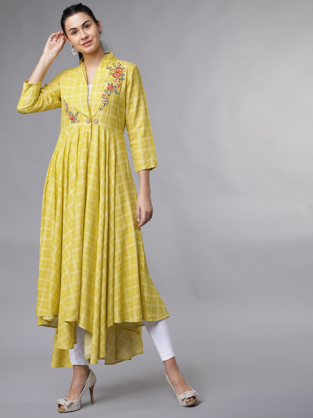

Vishudh Women Yellow Printed Asymmetric Anarkali Kurta