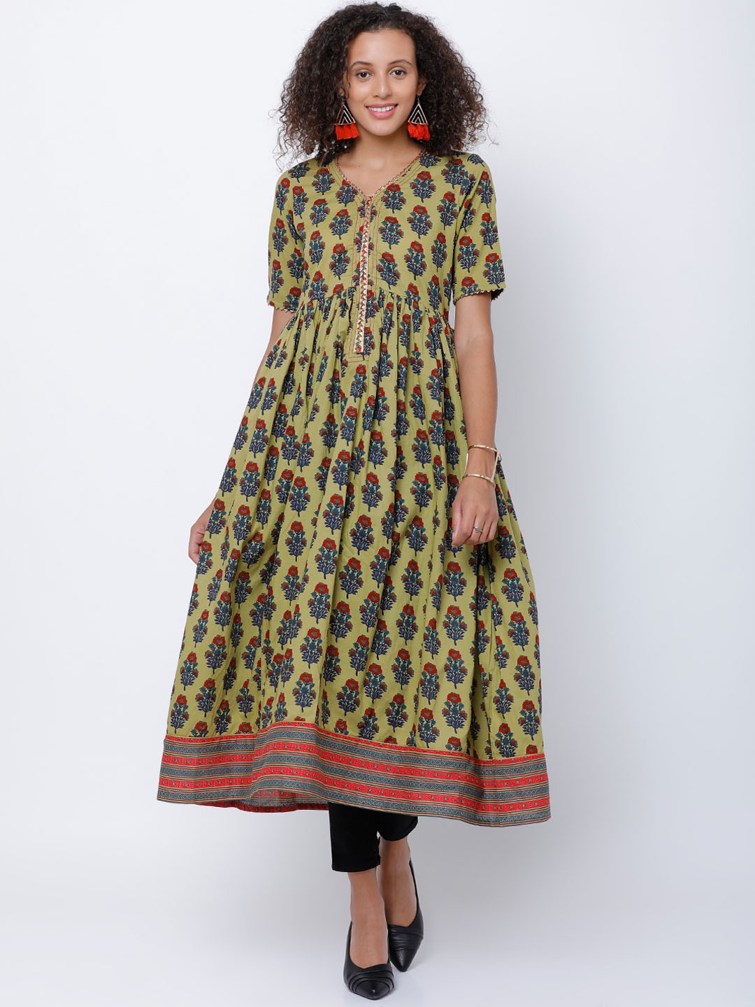 

Vishudh Women Green Printed Anarkali Kurta