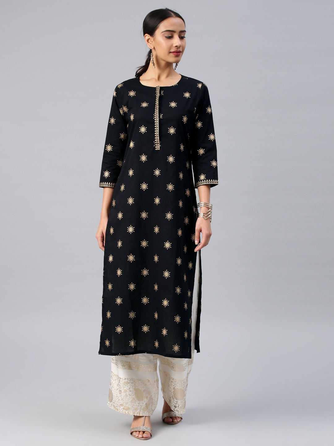 

Vishudh Women Black & Gold-Toned Printed Straight Kurta