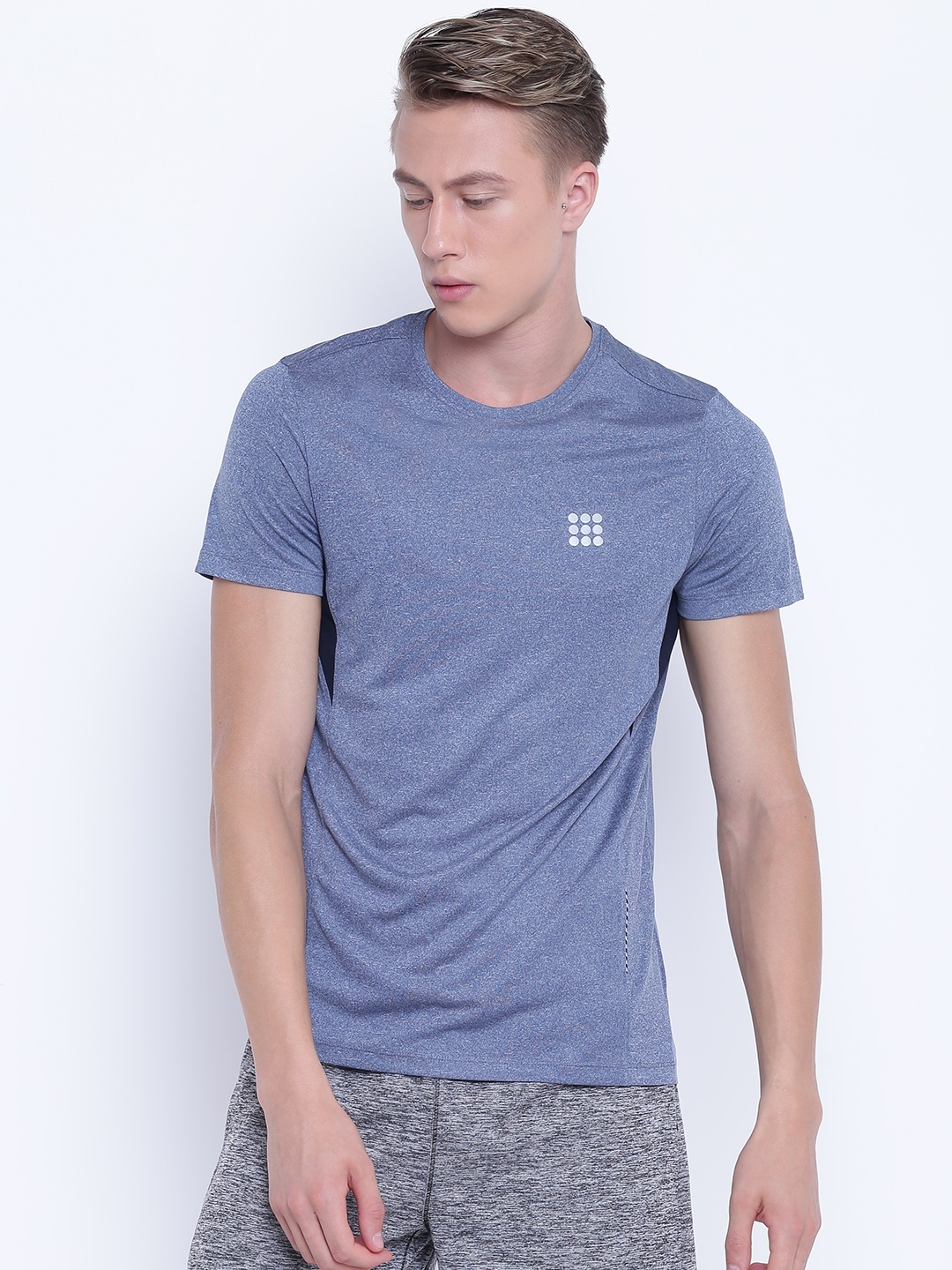 

rock.it Men Blue Solid Round Neck T-shirt