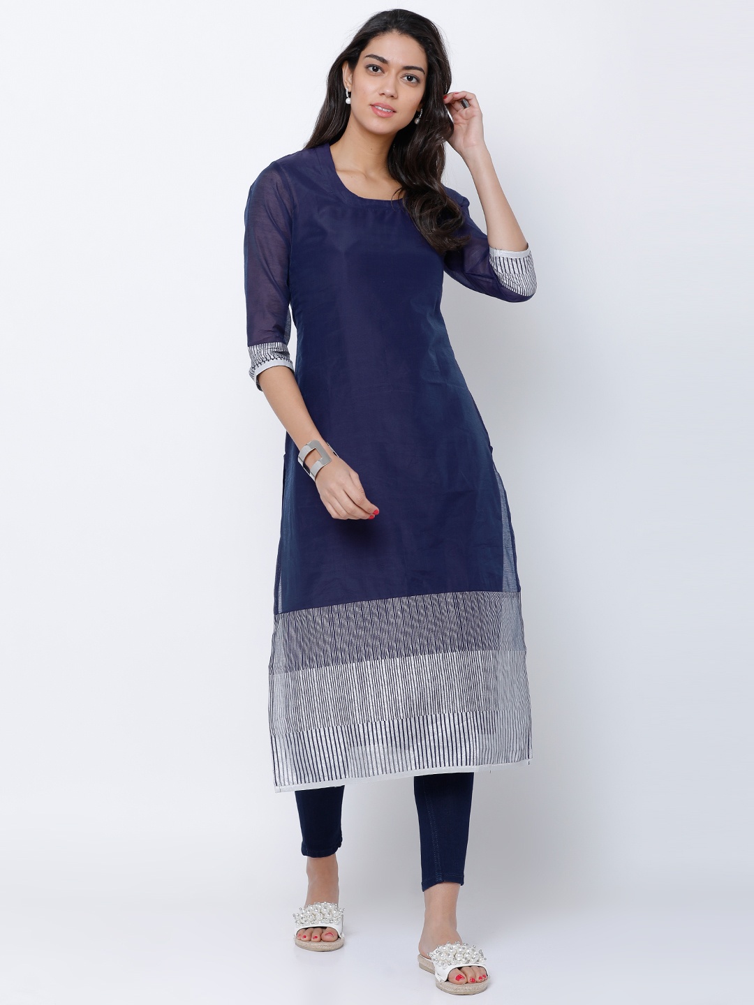 

Vishudh Women Navy Blue & Silver-Toned Printed Straight Kurta