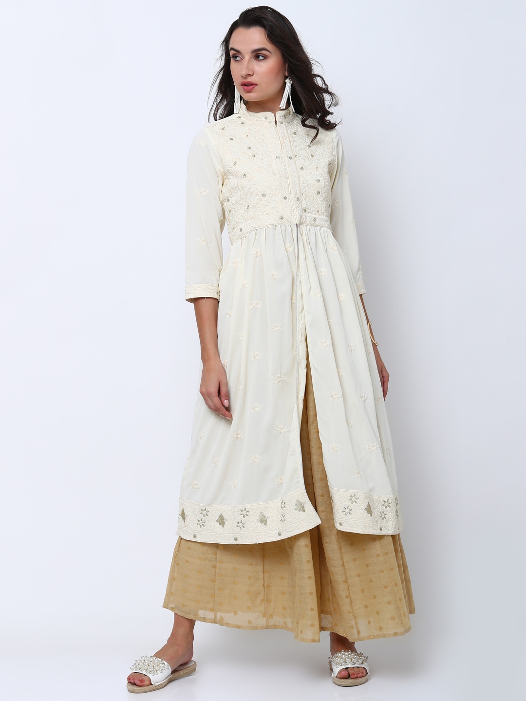 

Vishudh Women Cream-Coloured Embroidered Straight Kurta