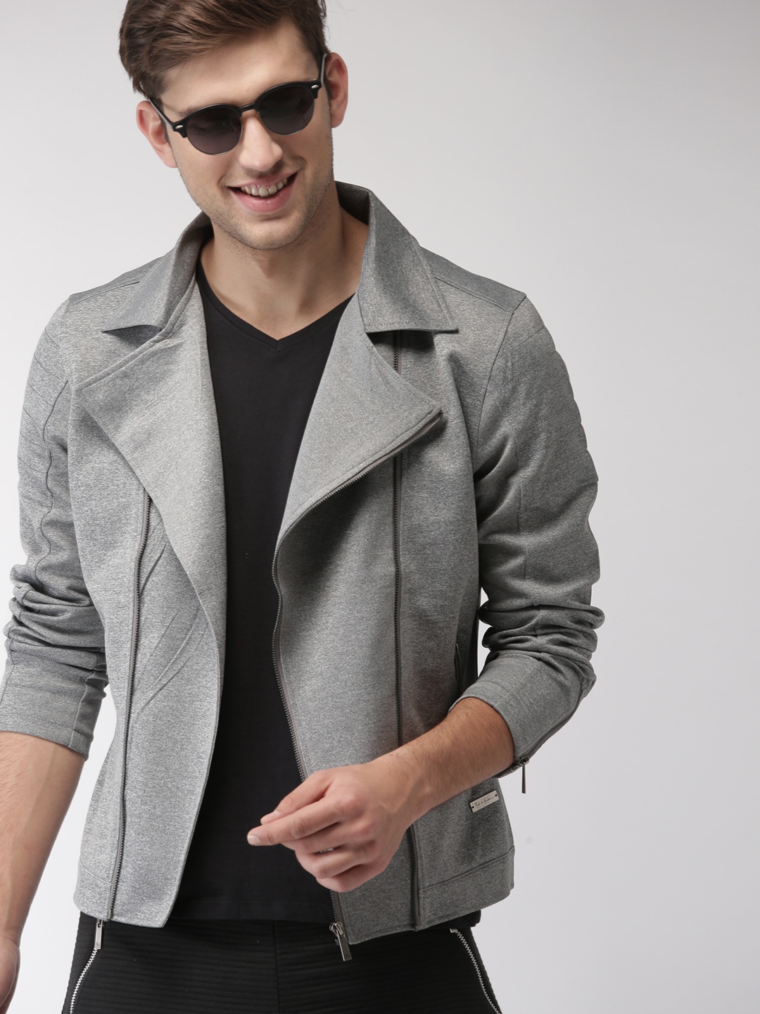 

Mast & Harbour Men Charcoal Grey Solid Tailored Jacket