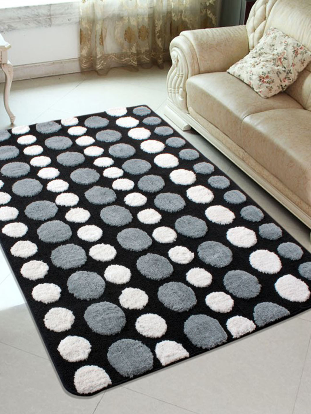 

Saral Home Grey & Black Geometric Print Carpet