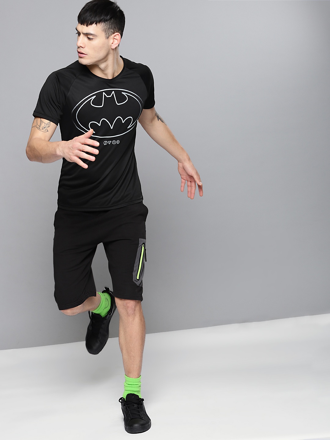 

Justice League Men Black Printed Round Neck T-shirt