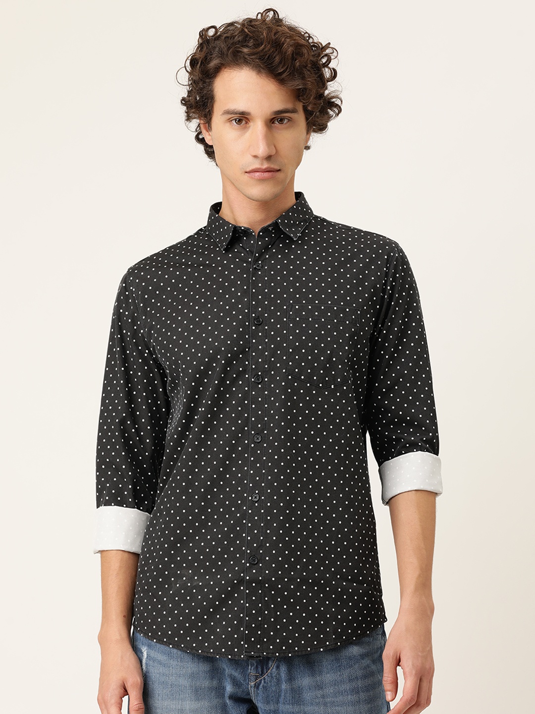 

FOREVER 21 Men Black & White Regular Fit Polka Printed Casual Shirt