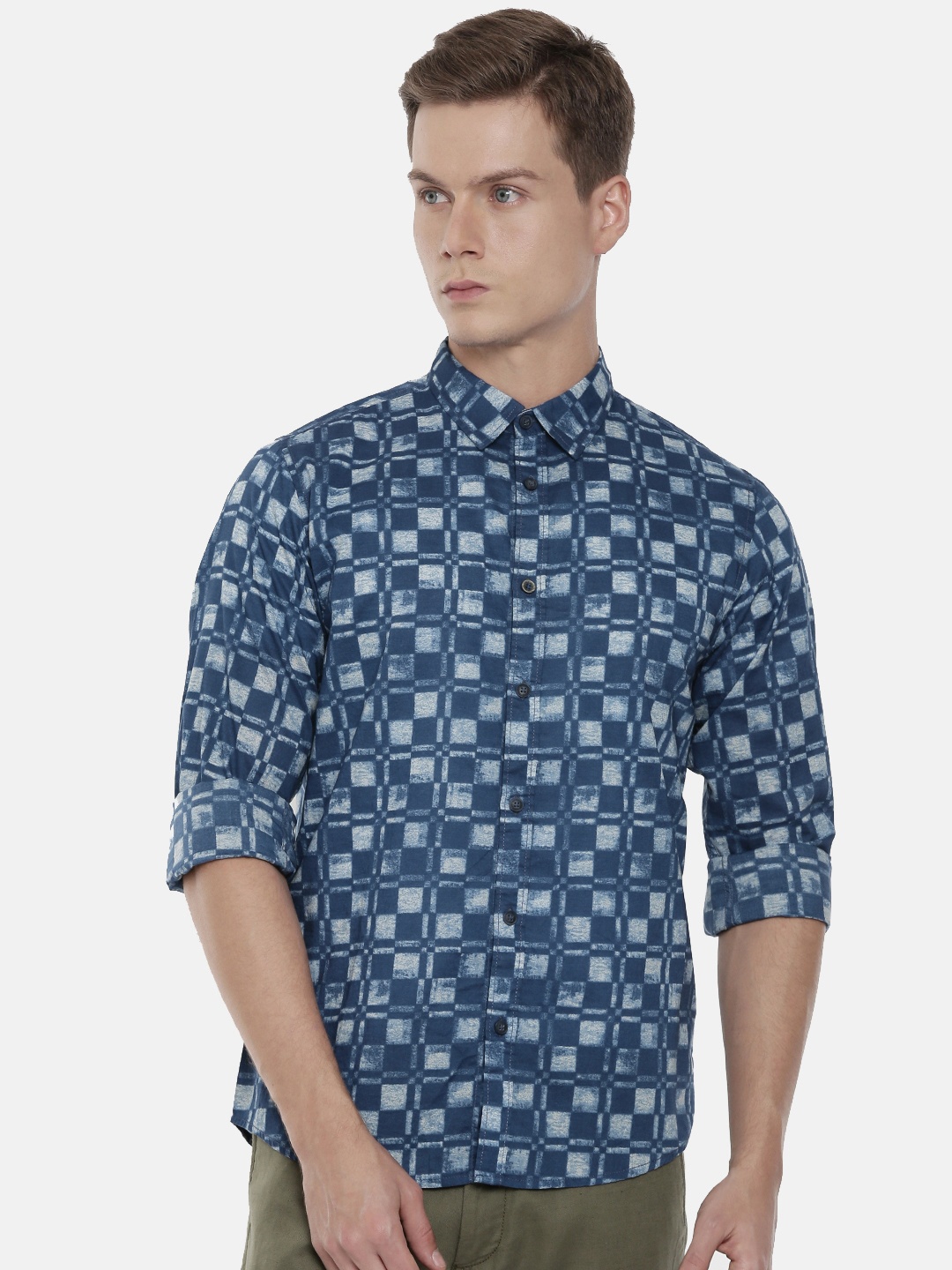 

Pepe Jeans Men Blue & White Slim Fit Printed Casual Shirt