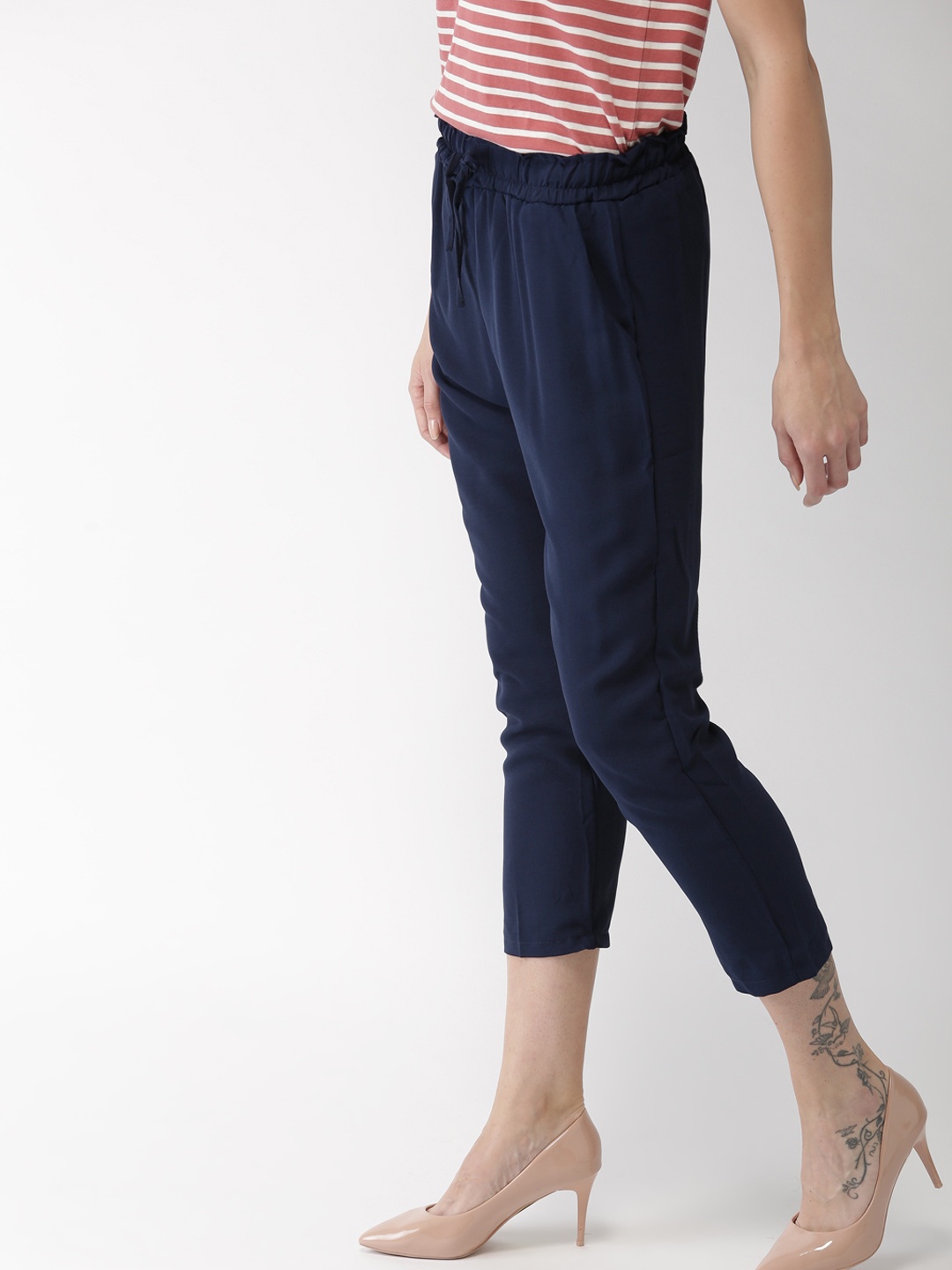 

Mast & Harbour Women Navy Blue Regular Fit Solid Cropped Regular Trousers