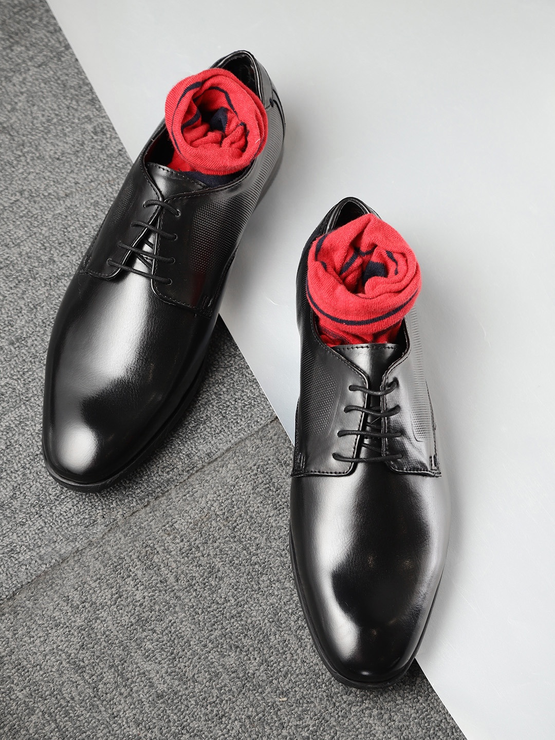 

INVICTUS Men Black Semiformal Derbys