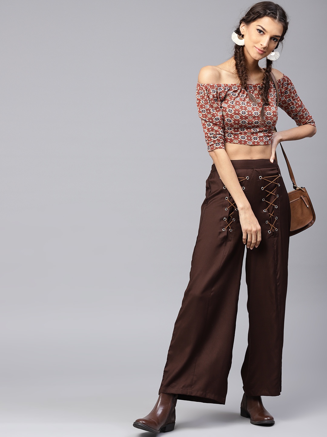 

SASSAFRAS Women Rust Brown Printed Bardot Crop Top