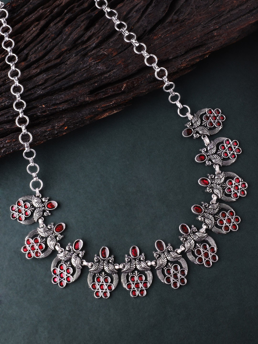 

Rubans Silver-Toned Metal Handcrafted Necklace