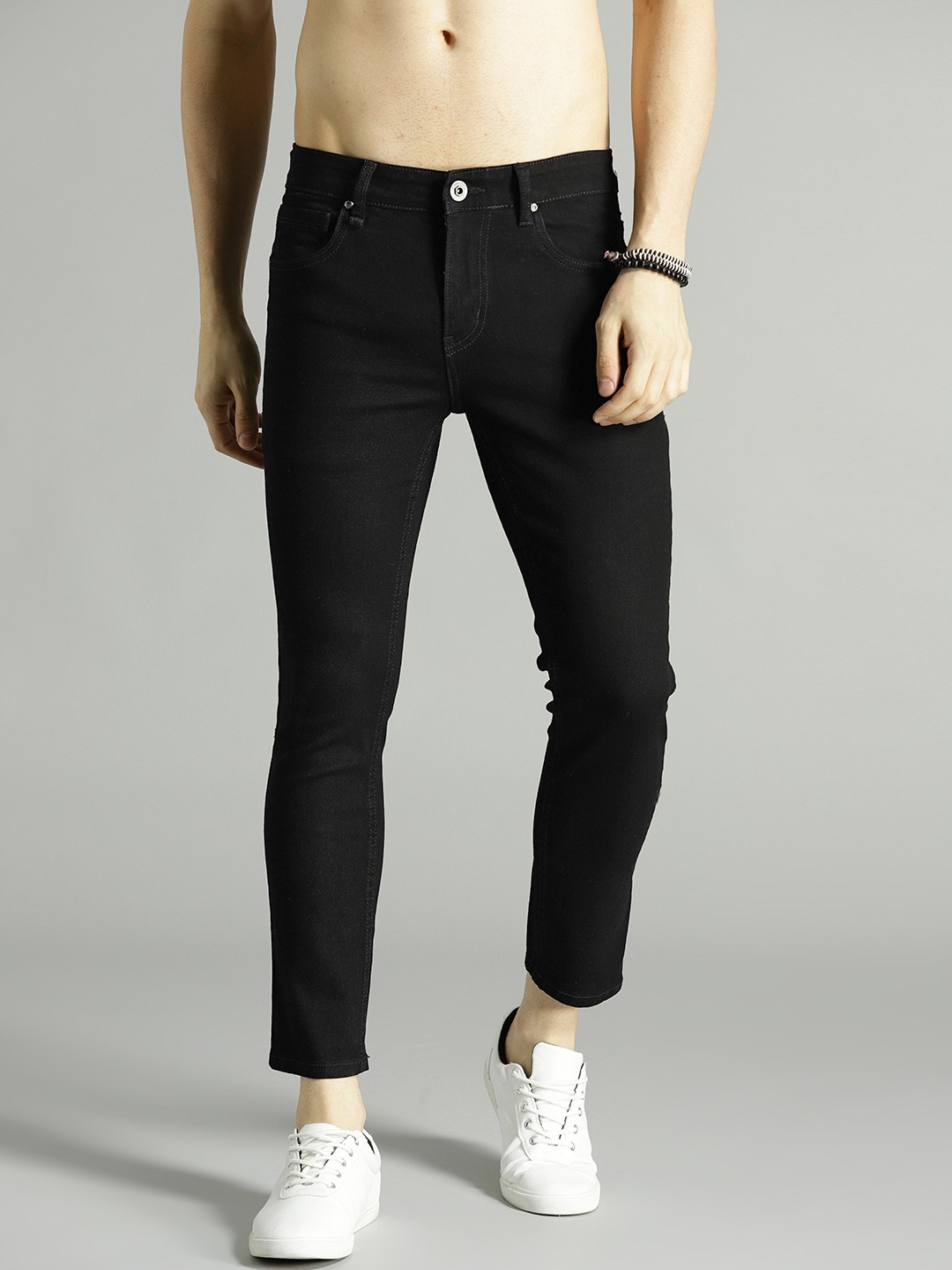 

Roadster Men Black Skinny Fit Mid-Rise Clean Look Stretchable Jeans