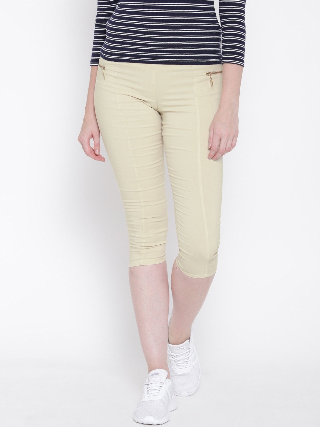 

Westwood Women Beige Solid Skinny Fit Capris