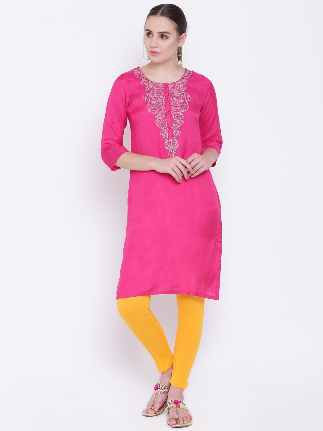 

Rangriti Women Assorted Embroidered Detail Straight Kurta