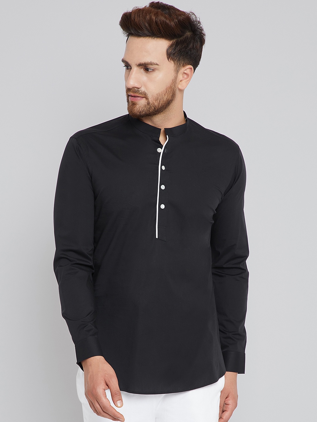 

See Designs Men Black Solid Straight Kurta