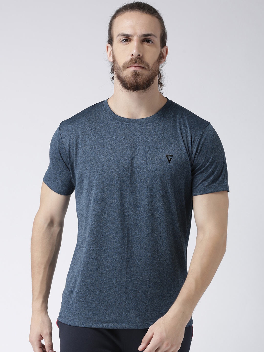 

GRIFFEL Men Blue Solid Round Neck T-shirt