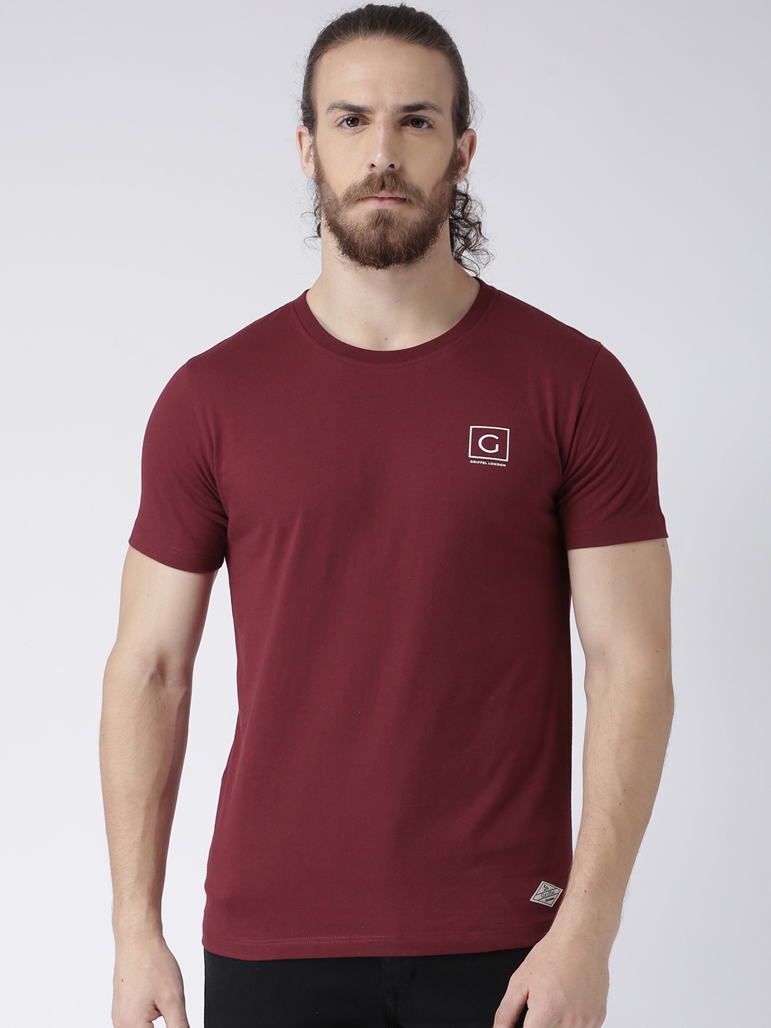 

GRIFFEL Men Maroon Solid Round Neck T-shirt