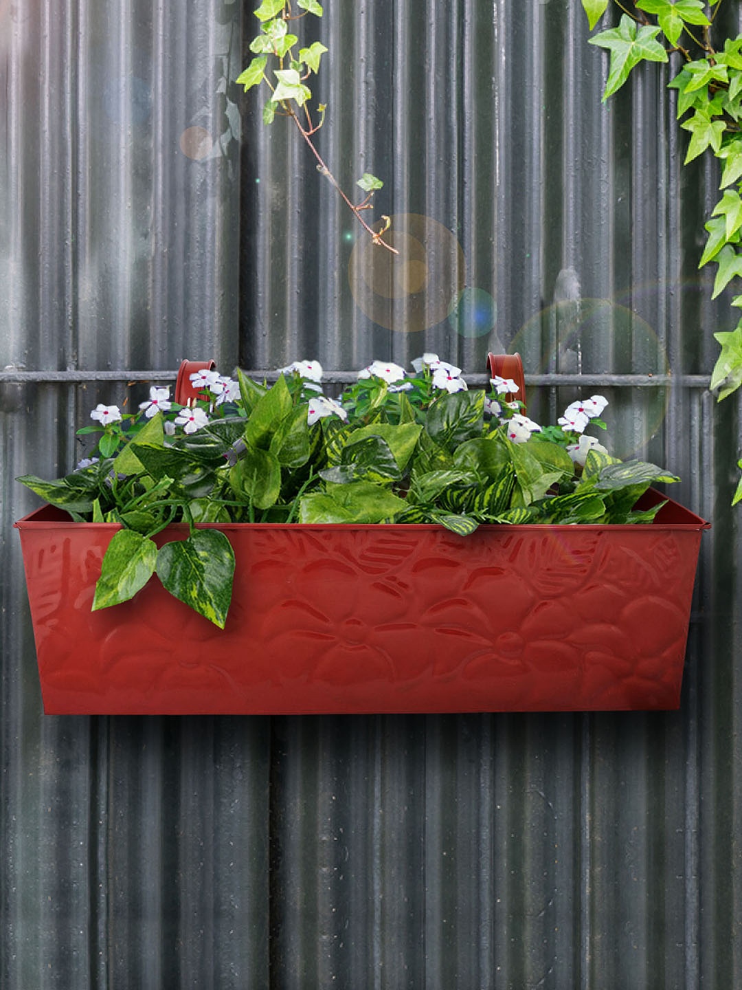 

green girgit Red Metal Embossed Rectangular Pot Planter