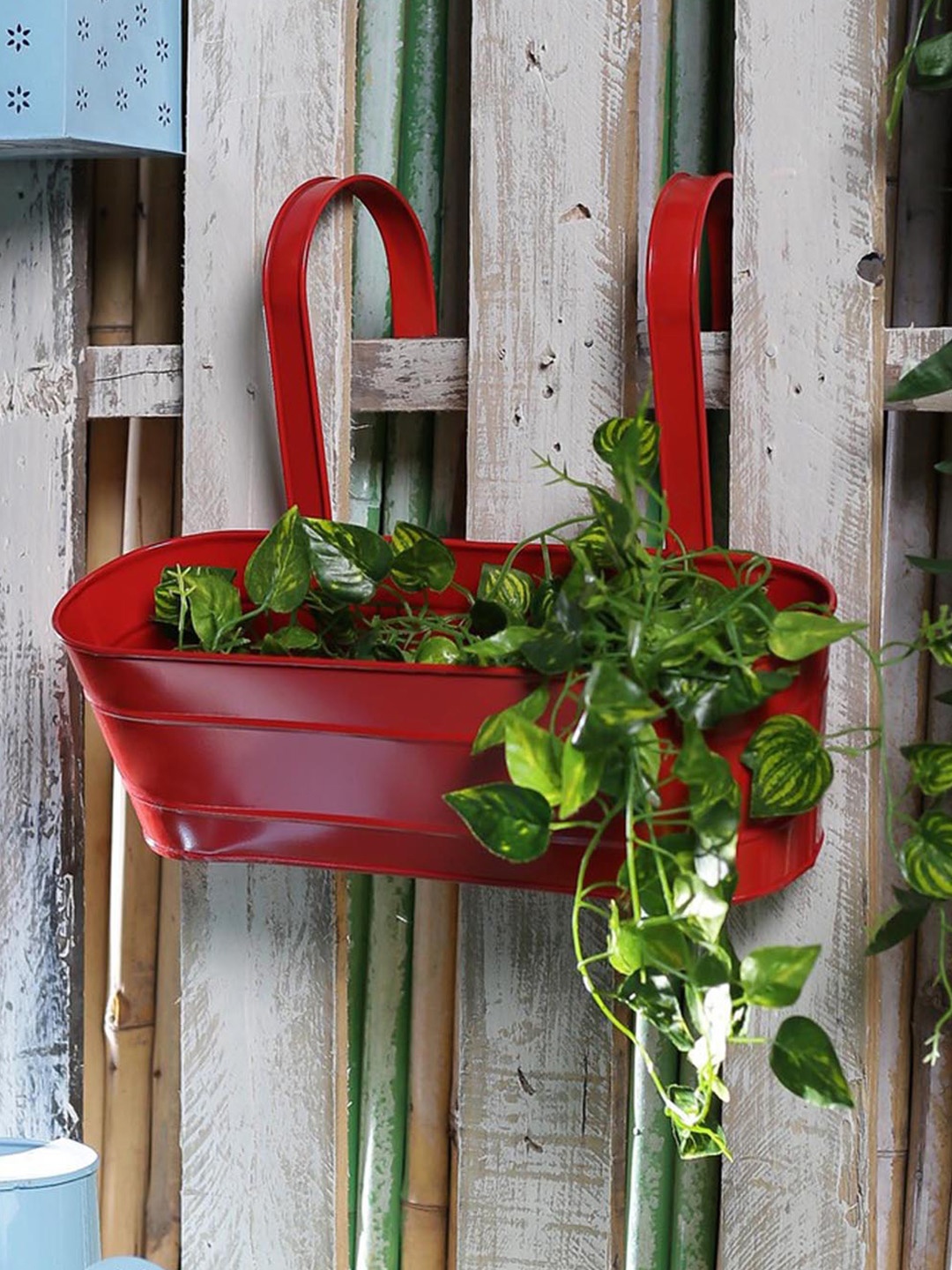 

green girgit Red Metal Oval Railing Planter