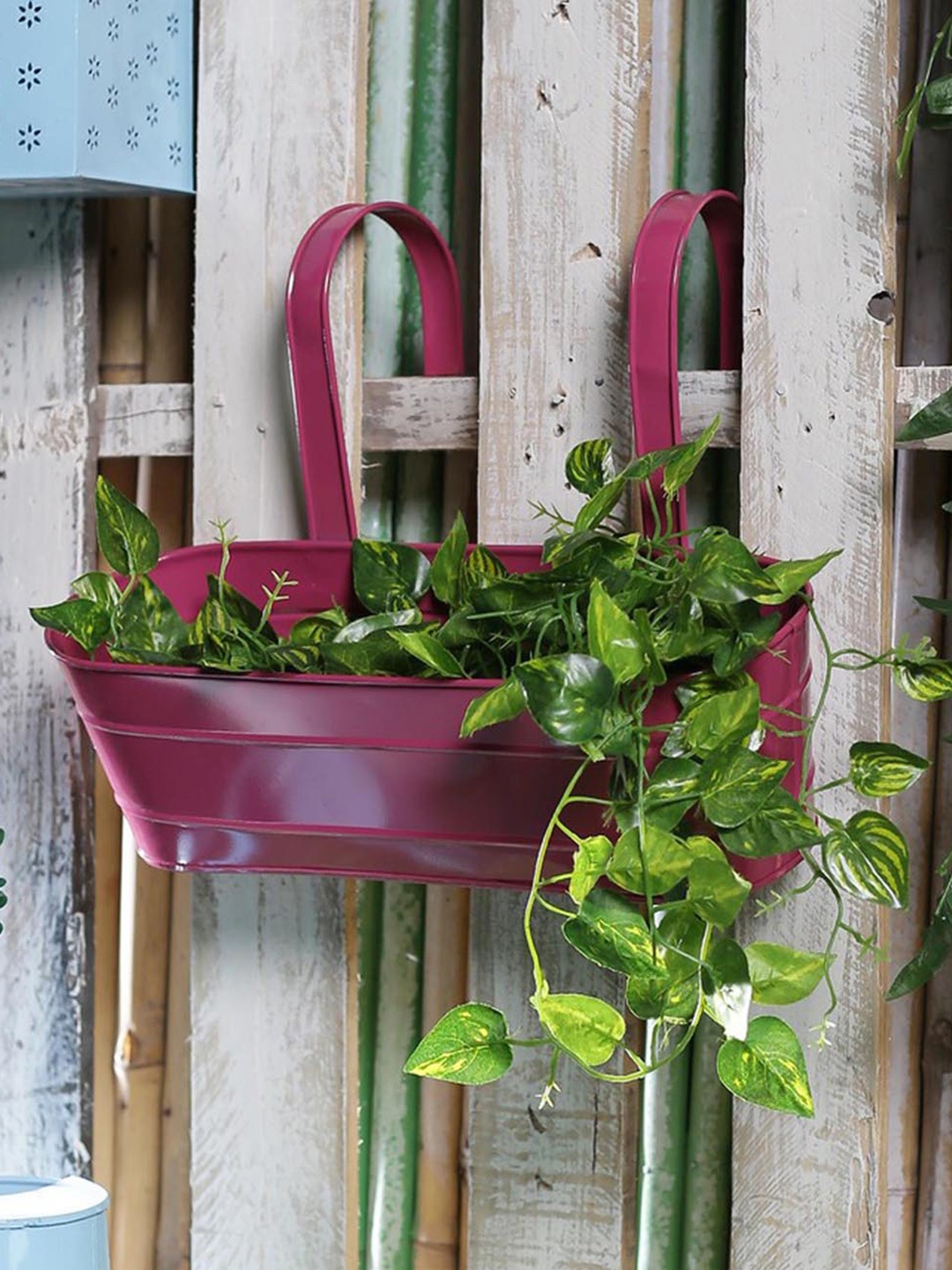 

green girgit Pink Metal Oval Railing Planter