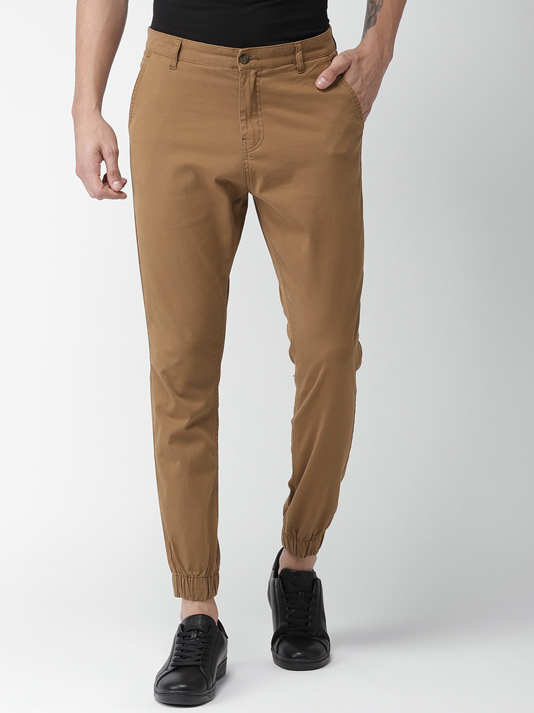 

HIGHLANDER Men Khaki Slim Fit Solid Joggers