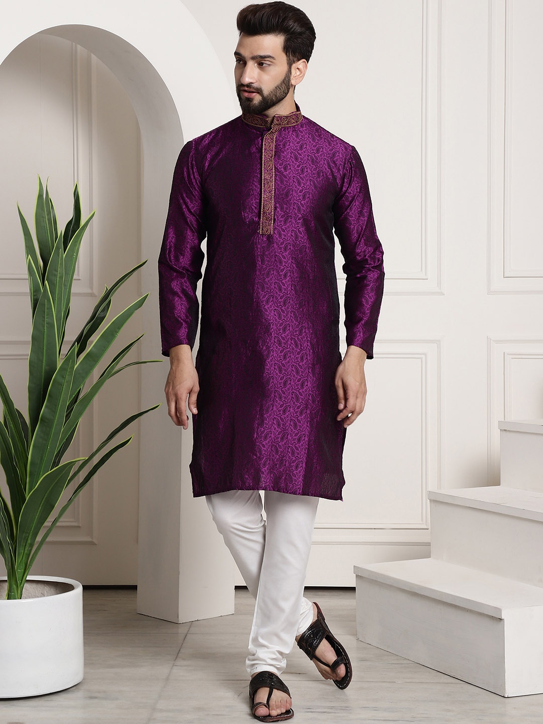 

SOJANYA Men Purple & Off-White Self Design Kurta with Churidar