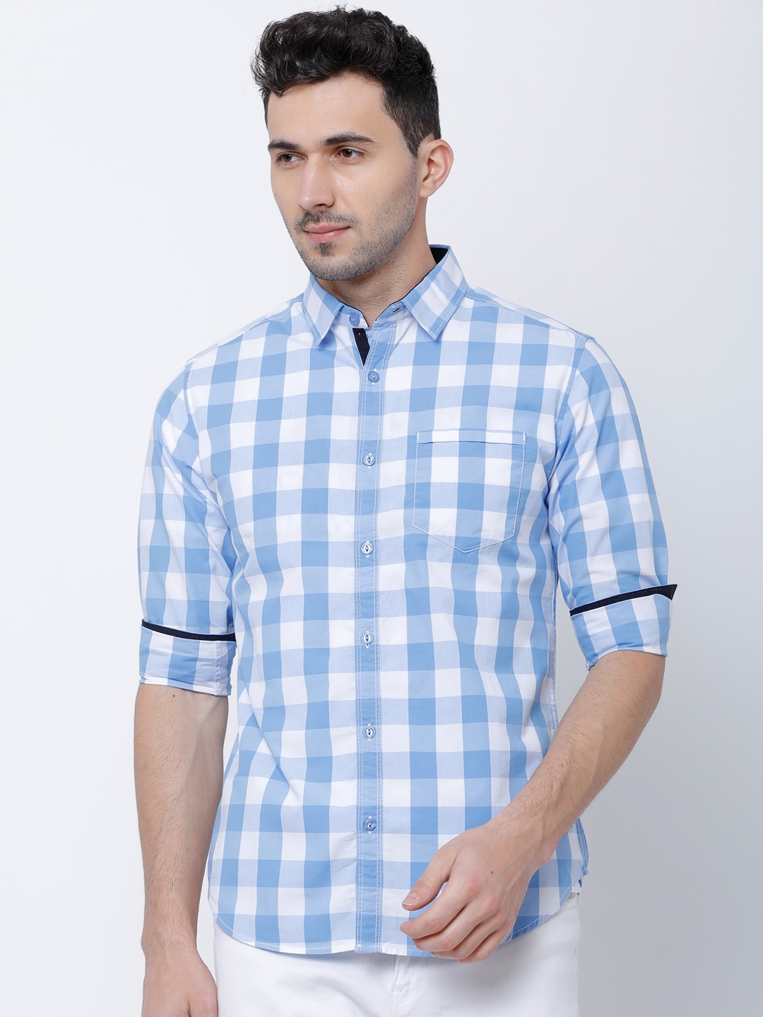 

LOCOMOTIVE Men White & Blue Slim Fit Checked Casual Shirt