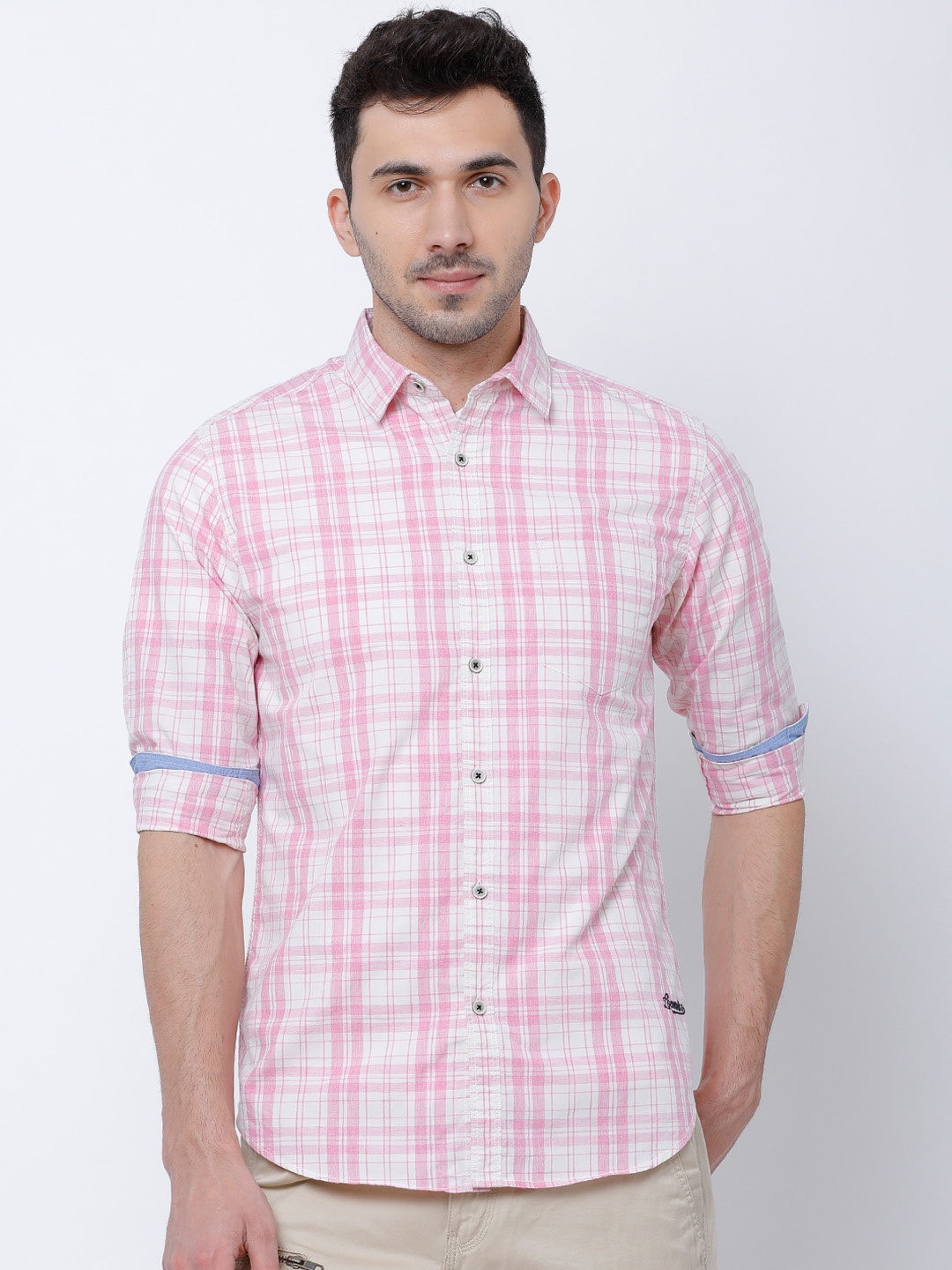 

LOCOMOTIVE Men Pink & White Slim Fit Checked Casual Shirt