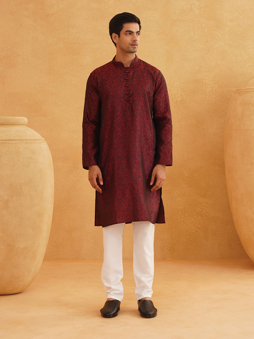 

SOJANYA Men Maroon & Off-White Self Design Kurta with Churidar