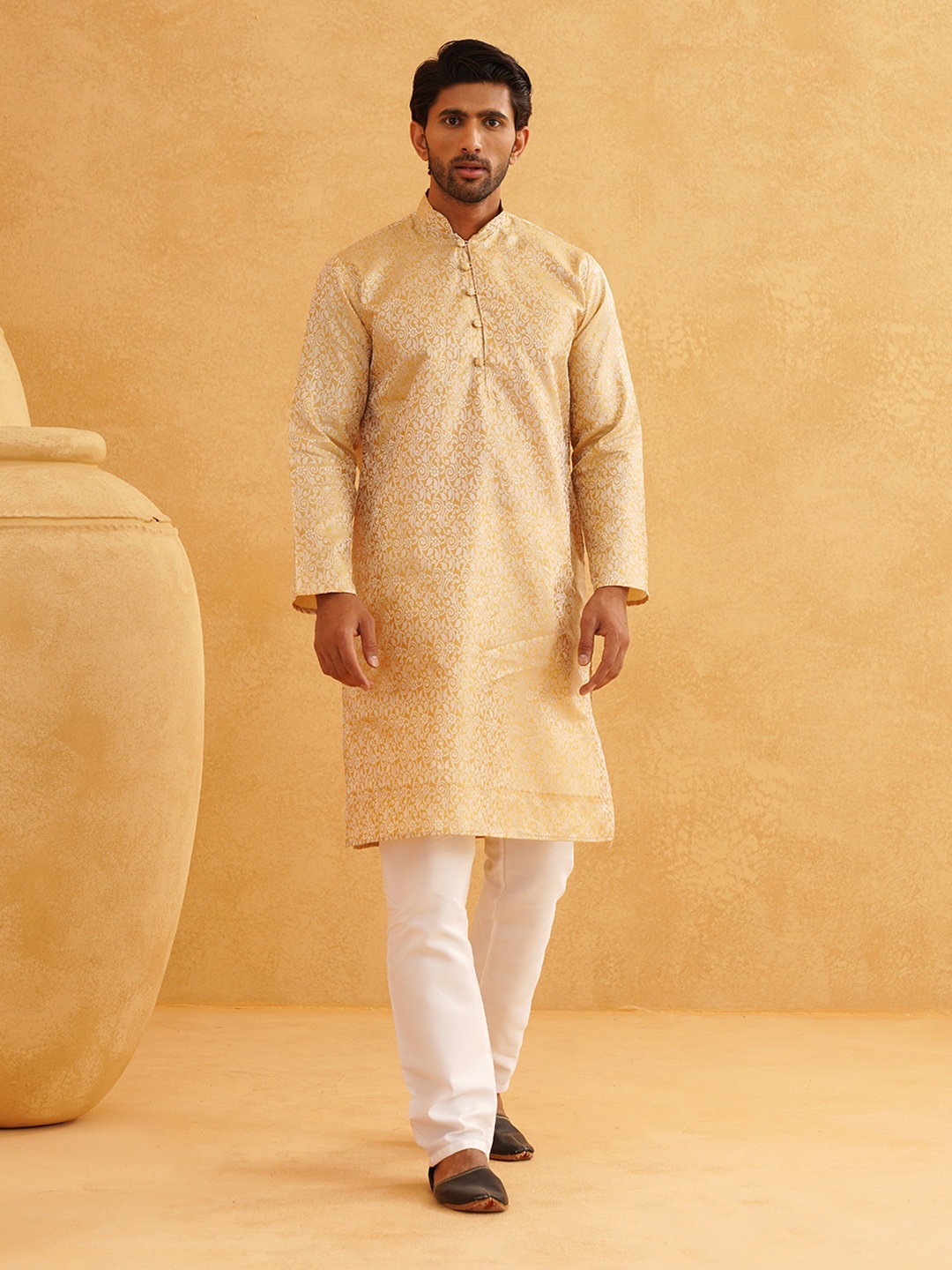 

SOJANYA Men Gold-Toned & Off-White Self Design Kurta with Churidar