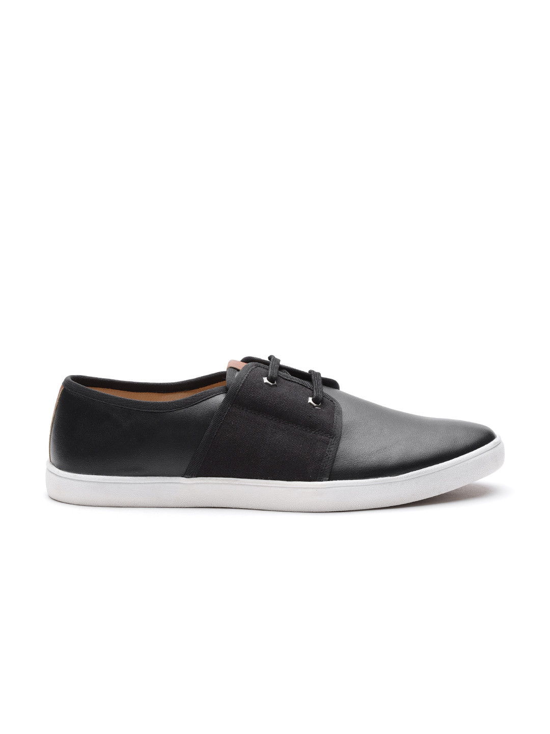 

Carlton London Men Black Leather Sneakers