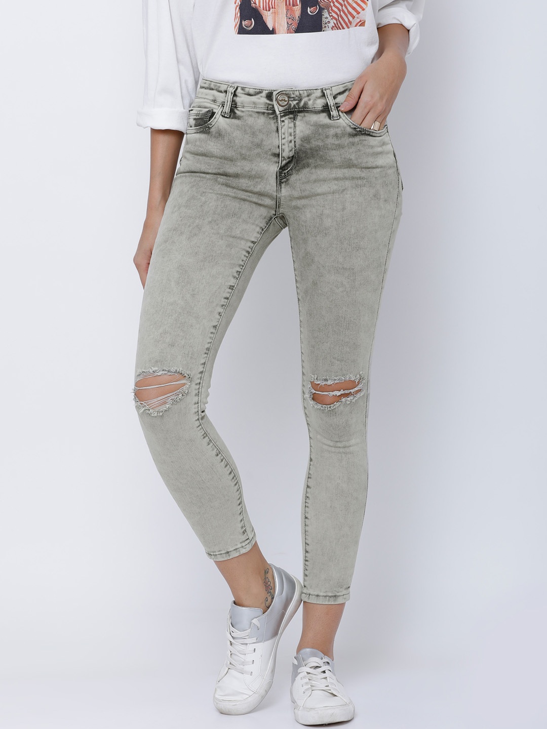 

Tokyo Talkies Women Grey Super Skinny Fit Mid-Rise Mildly Distressed Stretchable Jeans