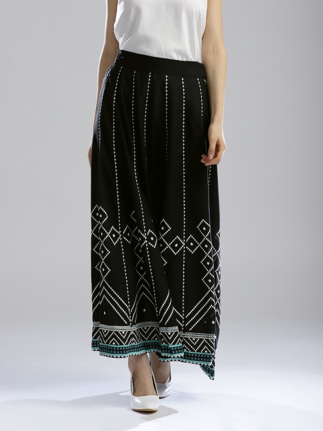 

W Black & Off-White Printed Maxi Flared Skirt