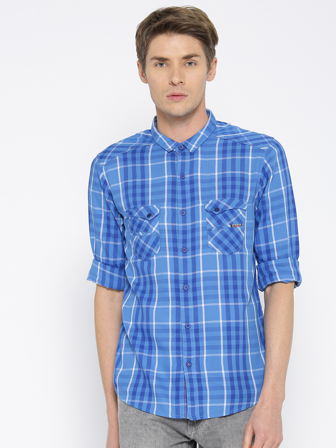 

SPYKAR Men Blue Regular Fit Checked Casual Shirt