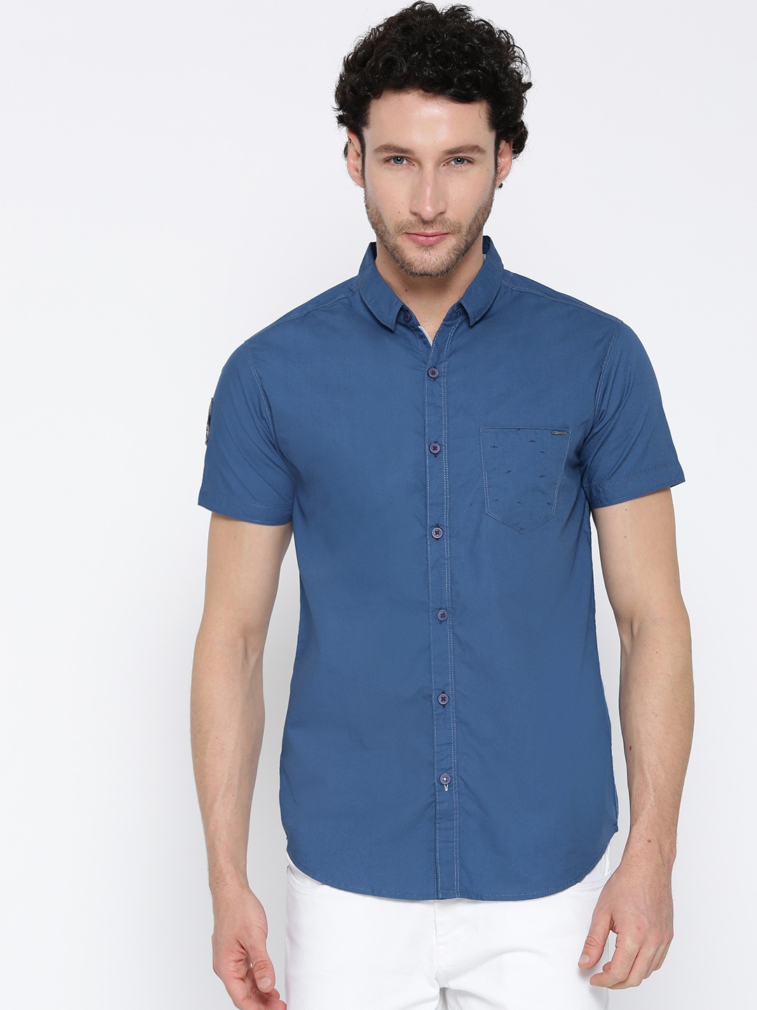 

SPYKAR Men Blue Regular Fit Solid Casual Shirt