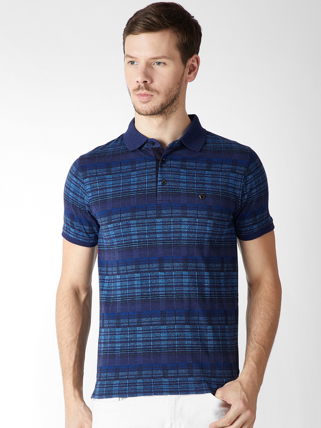 

Okane Men Blue Checked Polo Collar T-shirt