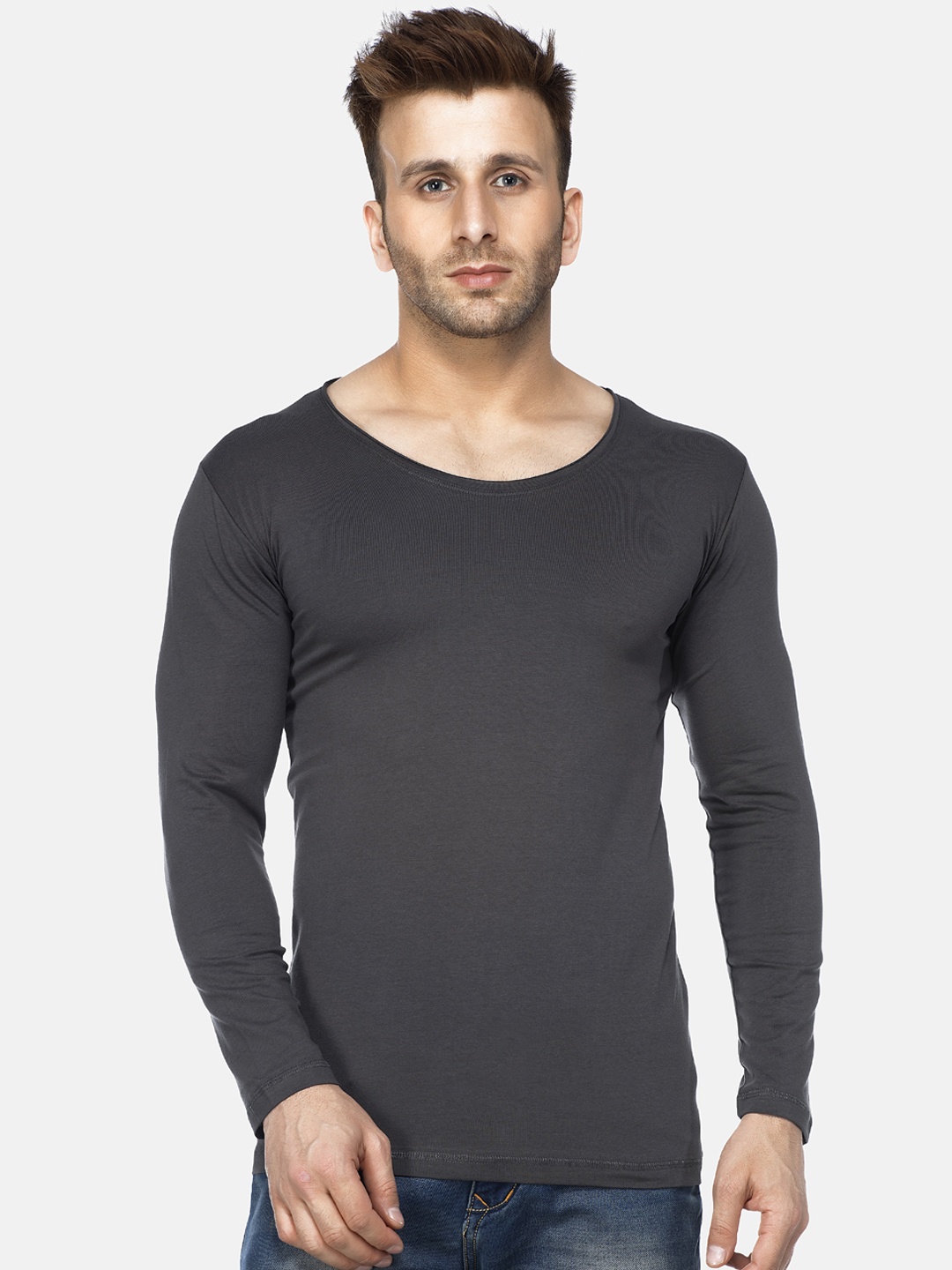 

Tinted Men Grey Solid Round Neck T-shirt