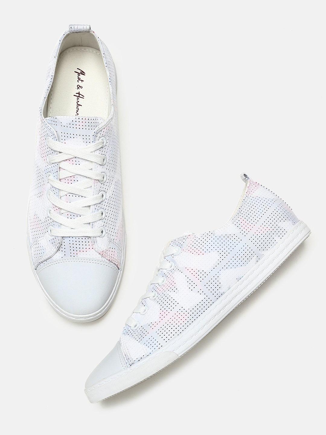

Mast & Harbour Men Grey Printed Sneakers