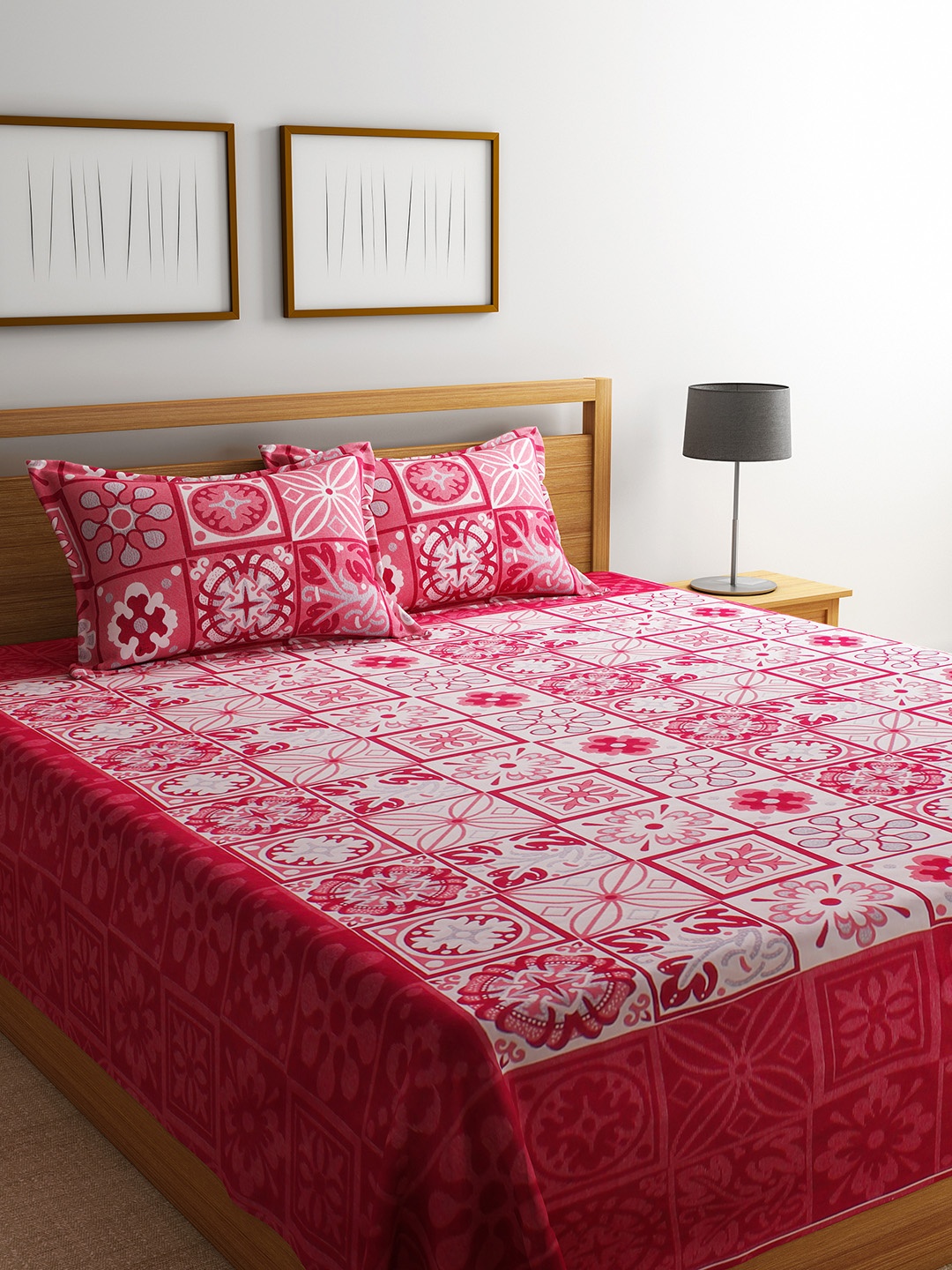 

Romee Red & White Printed Reversible 220 TC Bed Cover With 2 Pillow Covers