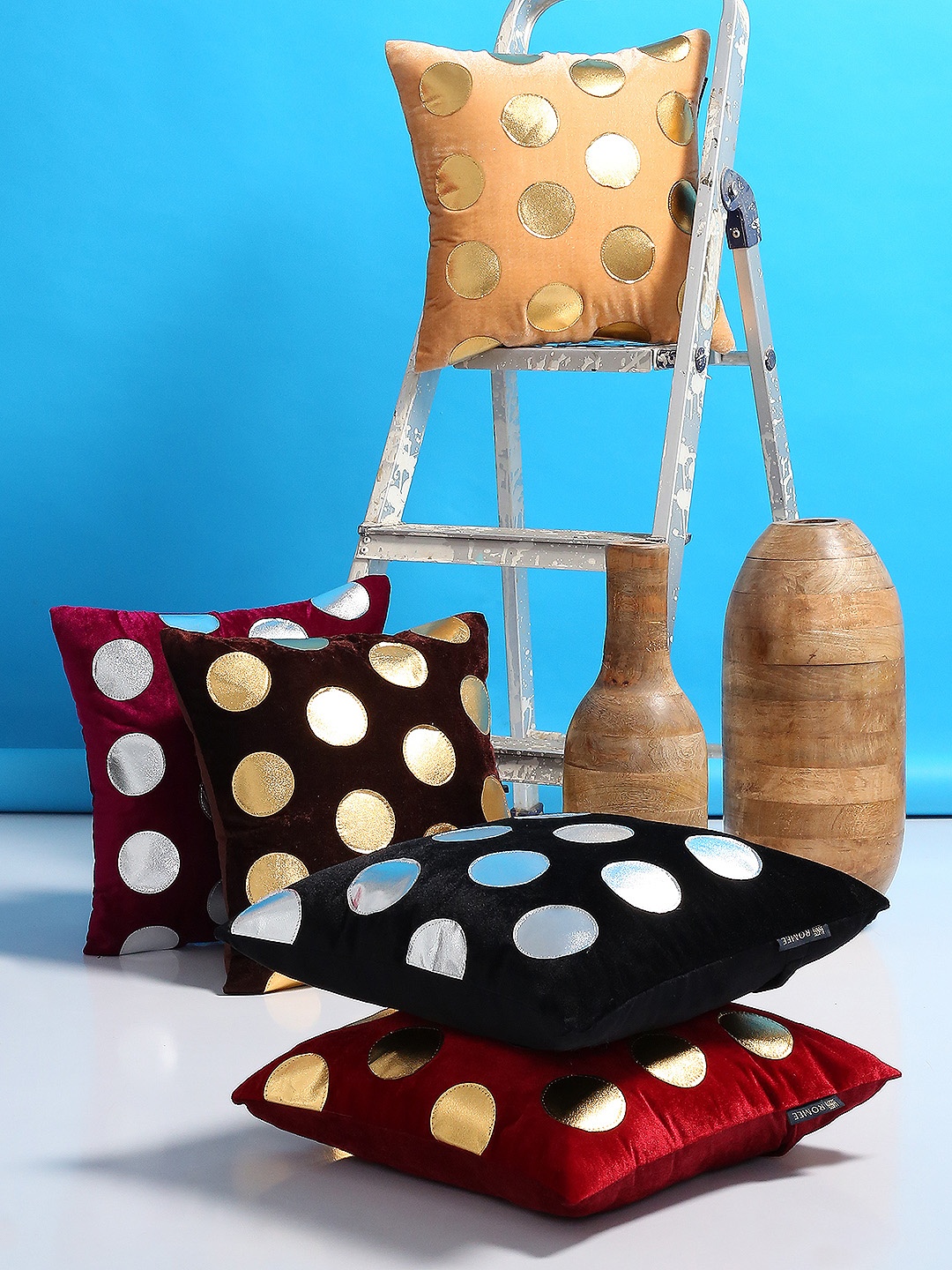 

ROMEE Beige Set of 5 Ethnic Motifs Square Velvet Cushion Covers