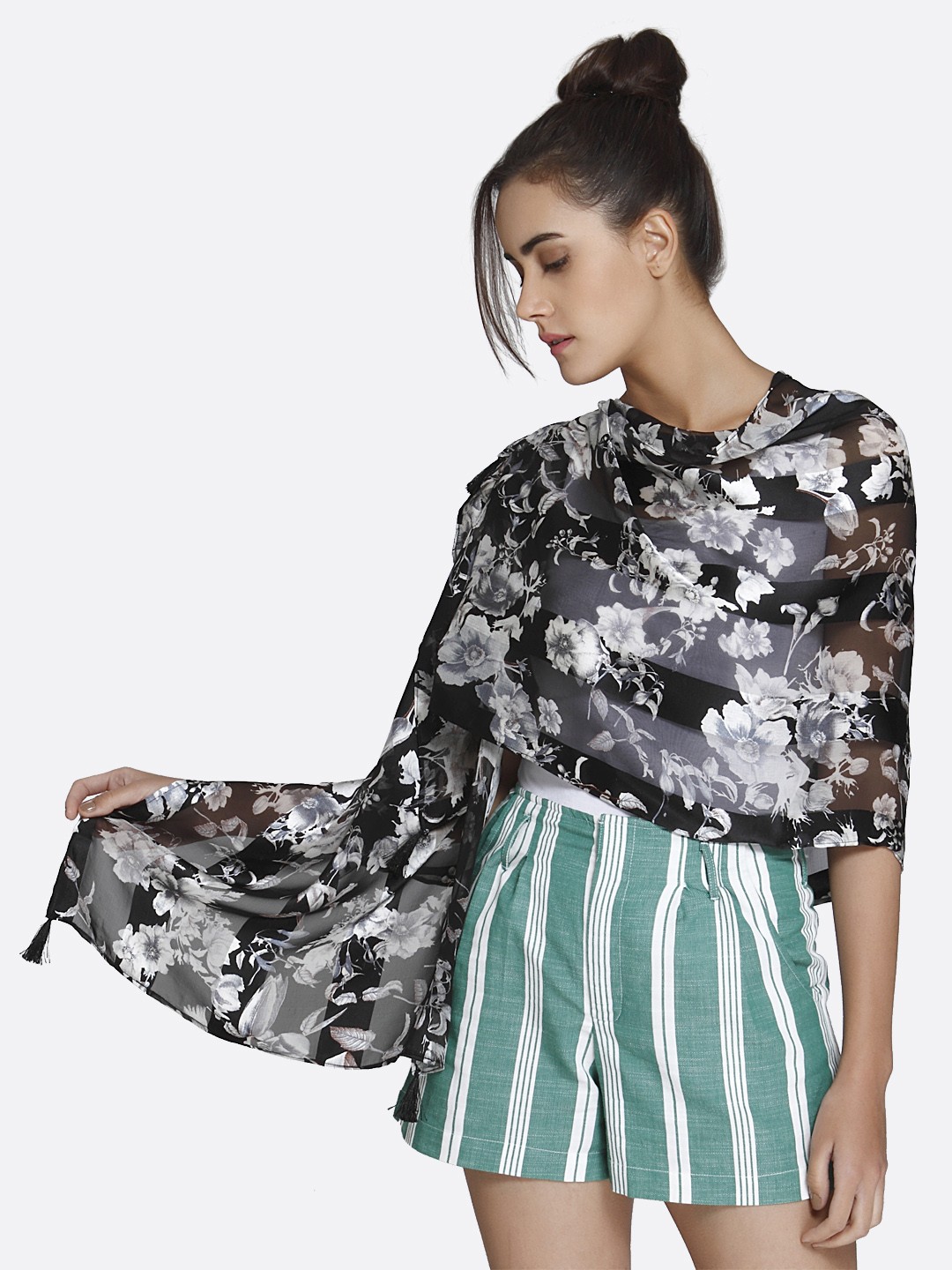 

shiloh Black & Grey Printed Scarf