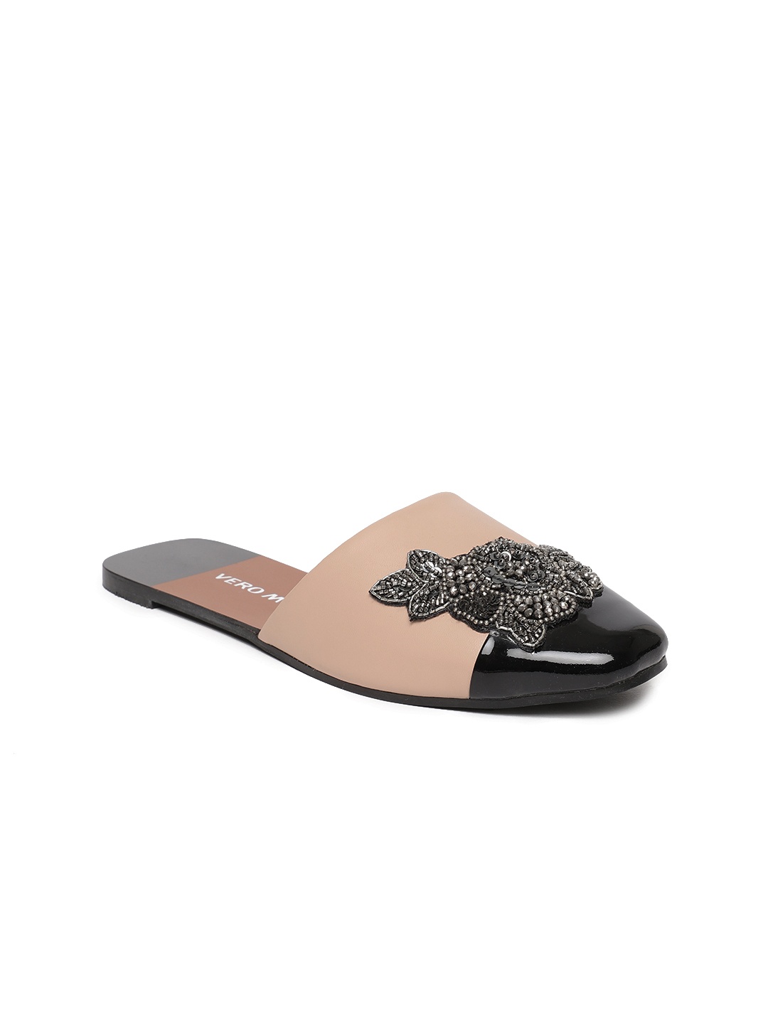 

Vero Moda Women Beige Colourblocked & Embellished Mules