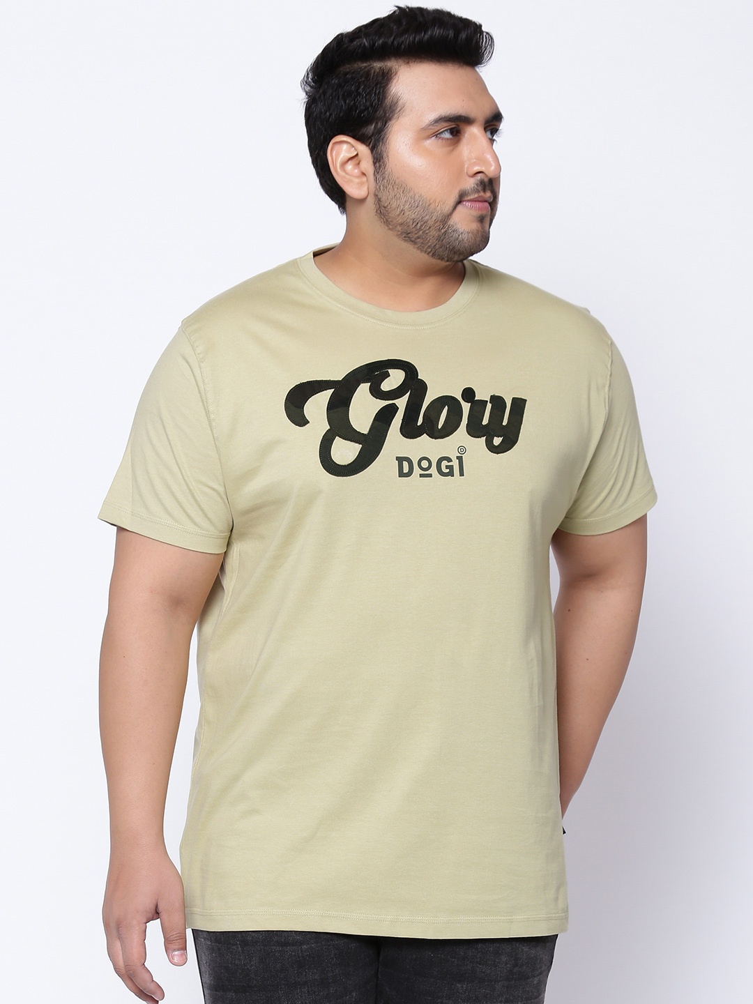 

Dream of Glory Inc Men Beige Self-Design Round Neck T-shirt