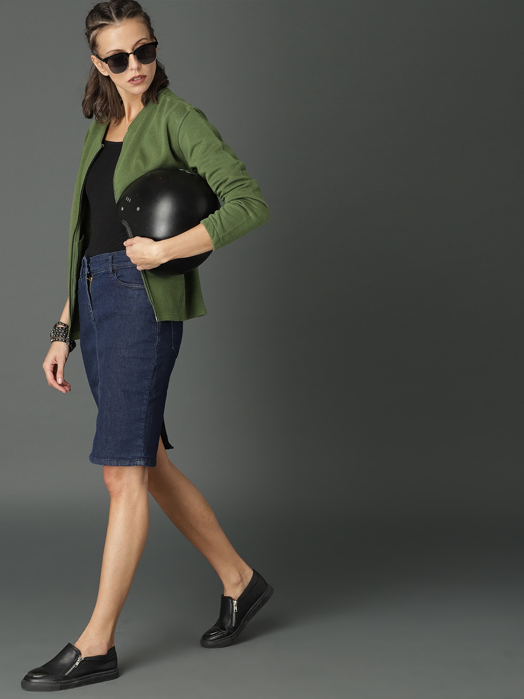 

Roadster Women Green Solid Sweatshirt