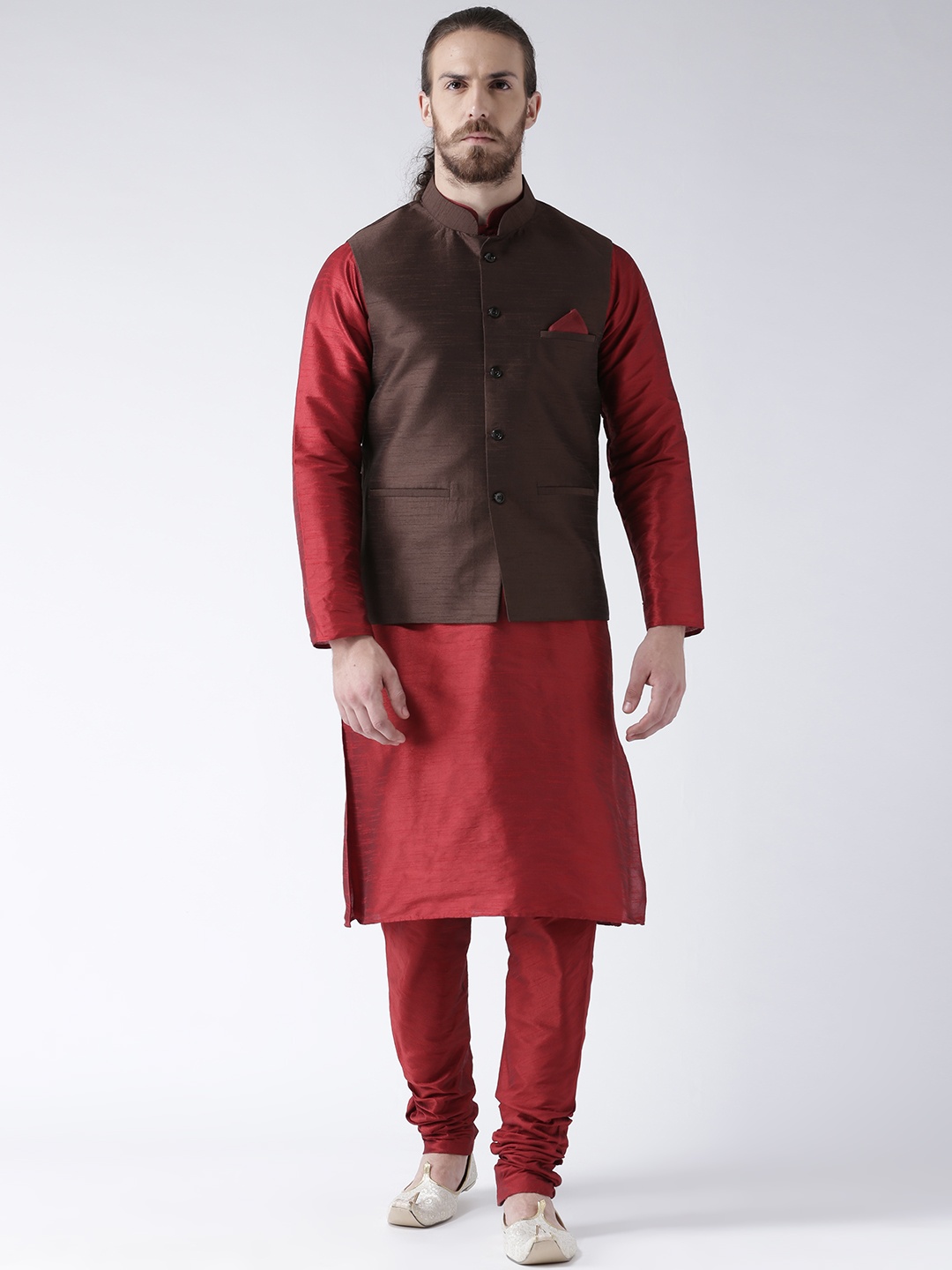 

DEYANN Men Maroon & Brown Solid Jacquard Kurta with Pyjamas & Nehru Jacket