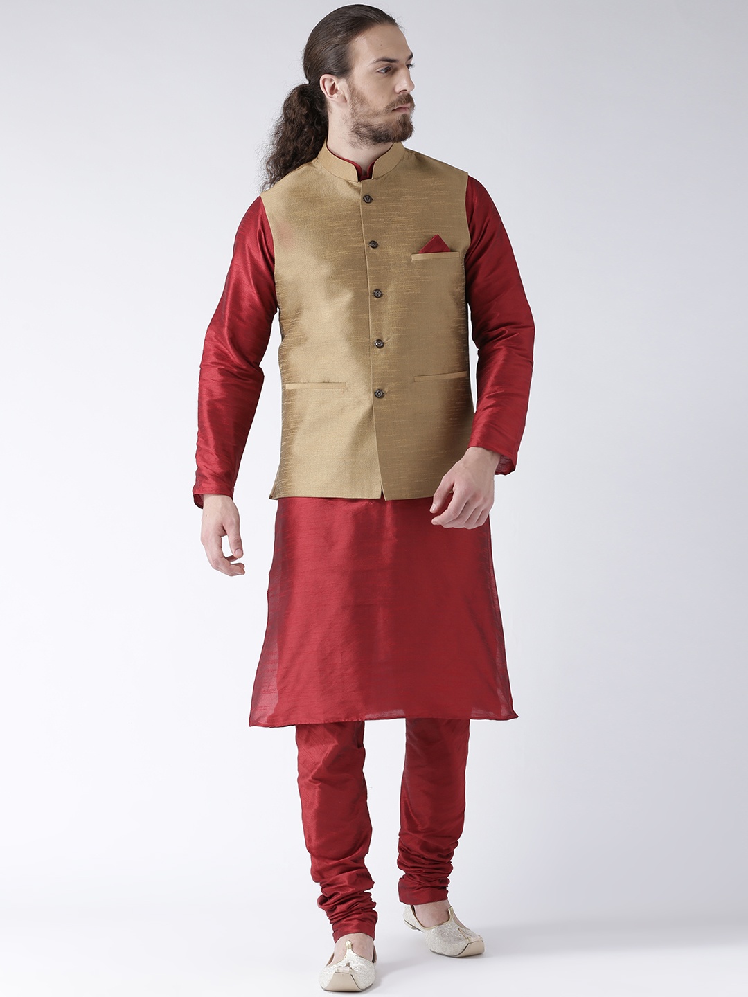 

DEYANN Men Maroon & Brown Solid Jacquard Kurta with Pyjamas & Nehru Jacket