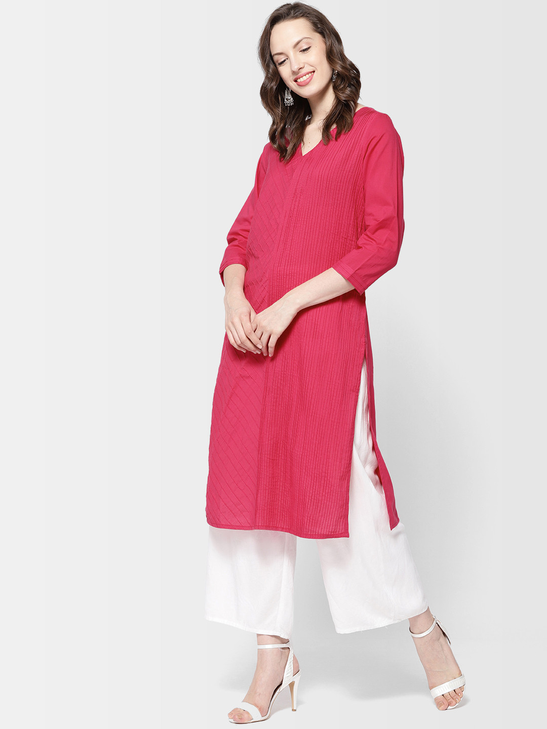

Fabindia Women Pink Solid Straight Kurta