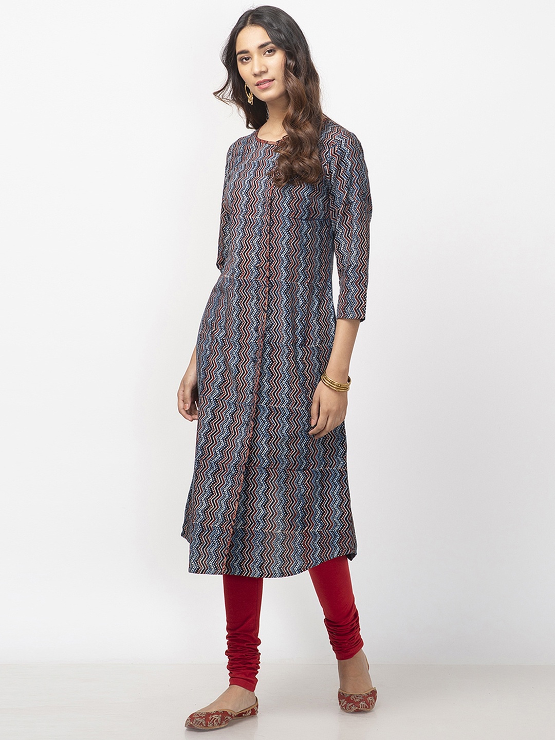

Fabindia Women Navy Blue Slim Fit Block Print Straight Kurta